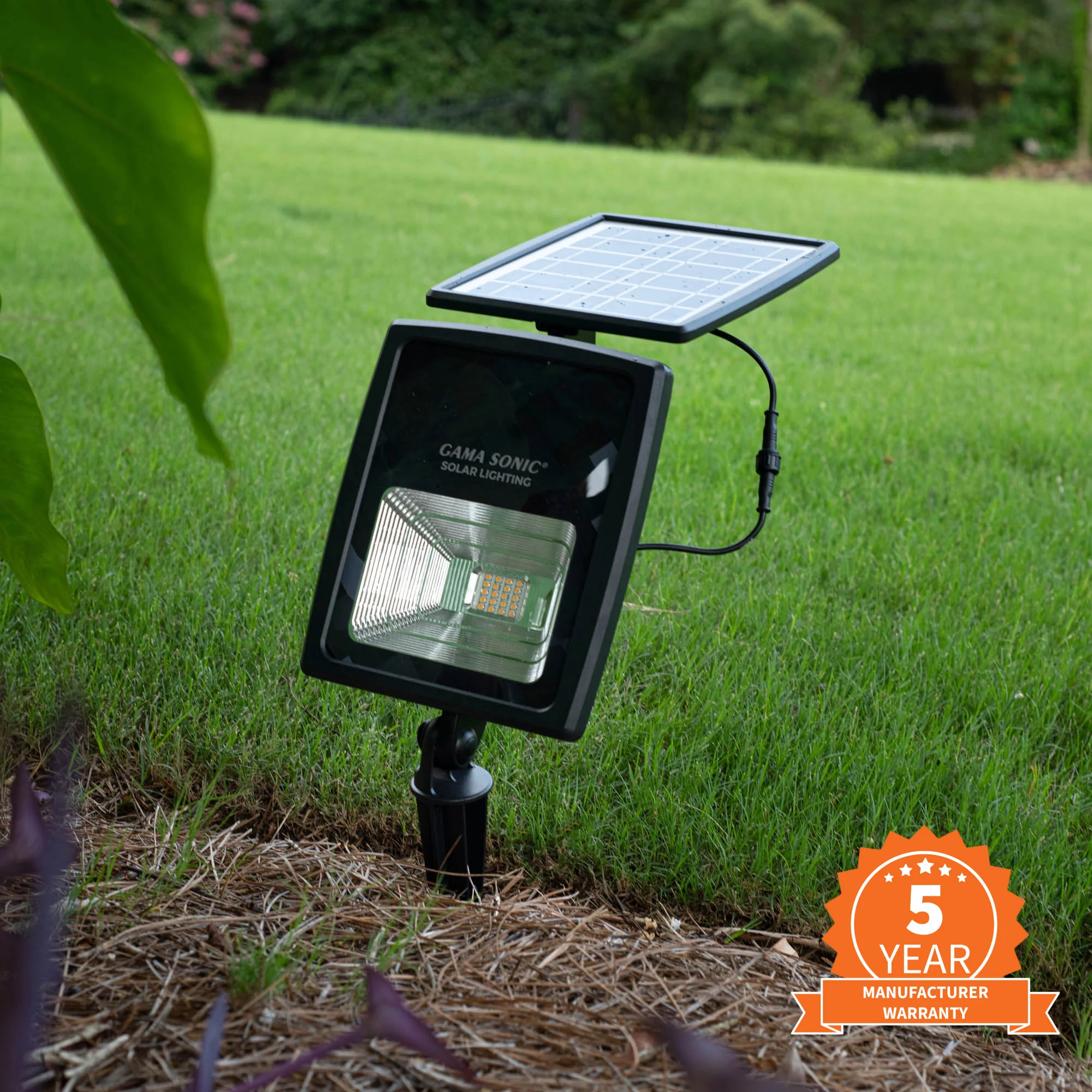 2 PK Dual Color Solar Flood Light, 2700K and 6000K - Image 3