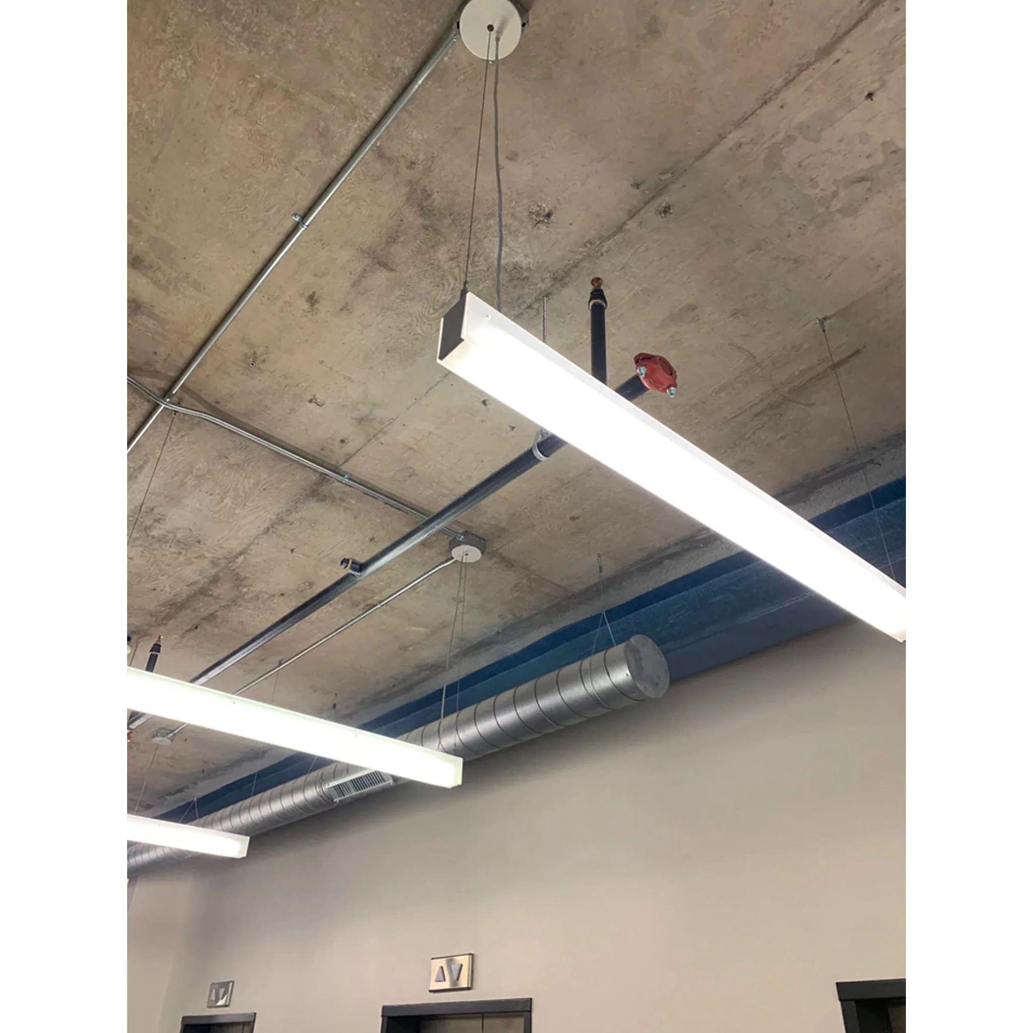 4 FT Linear Suspended LED Beam, 4600 Lumen Max, 40W, CCT Selectable, 0-10V Dimmable, 120-277V, Transparent Frosted Housing, Power Feed Cable Included - Image 7