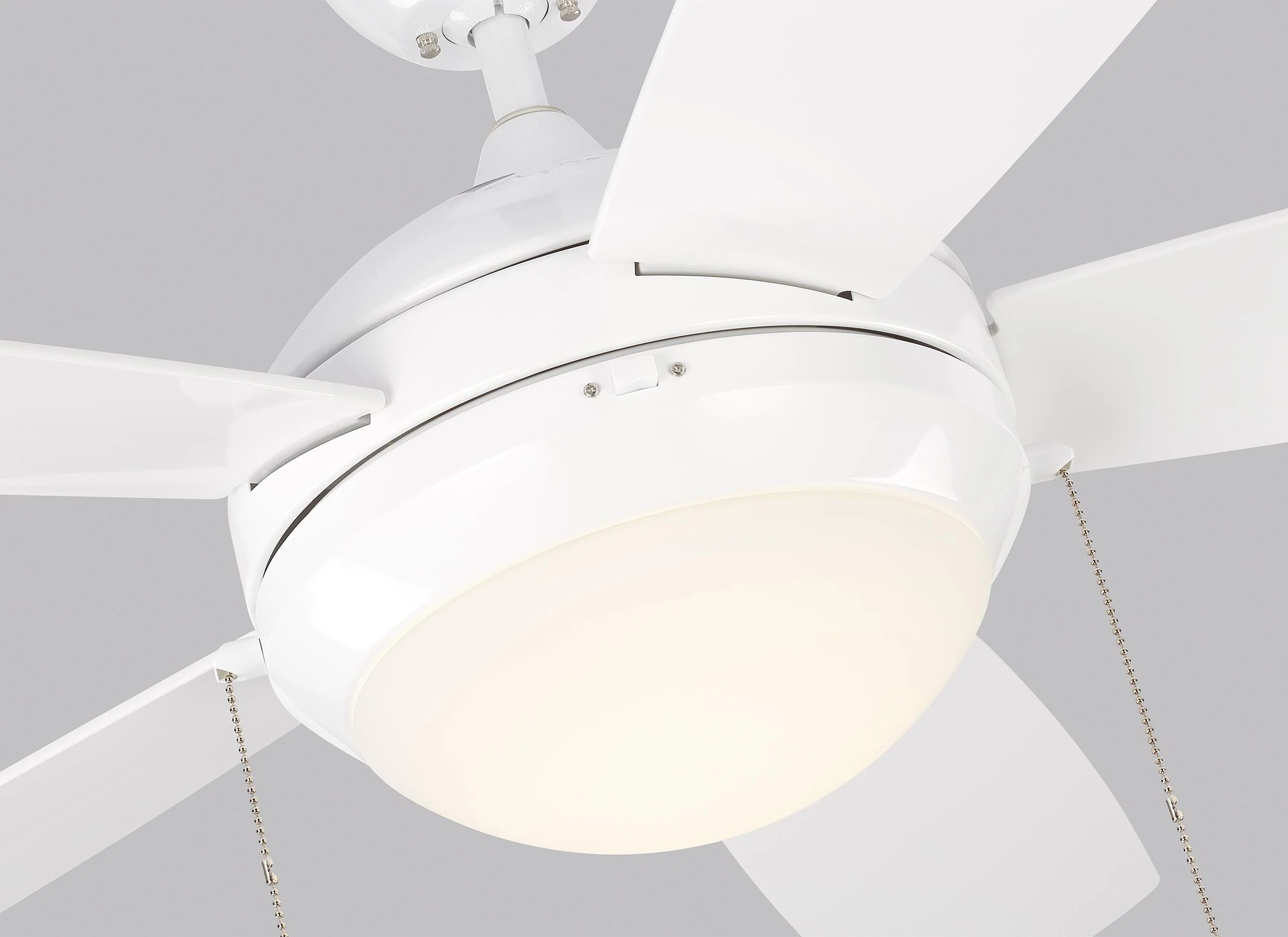 52" Discus Outdoor Fan - White - Image 4
