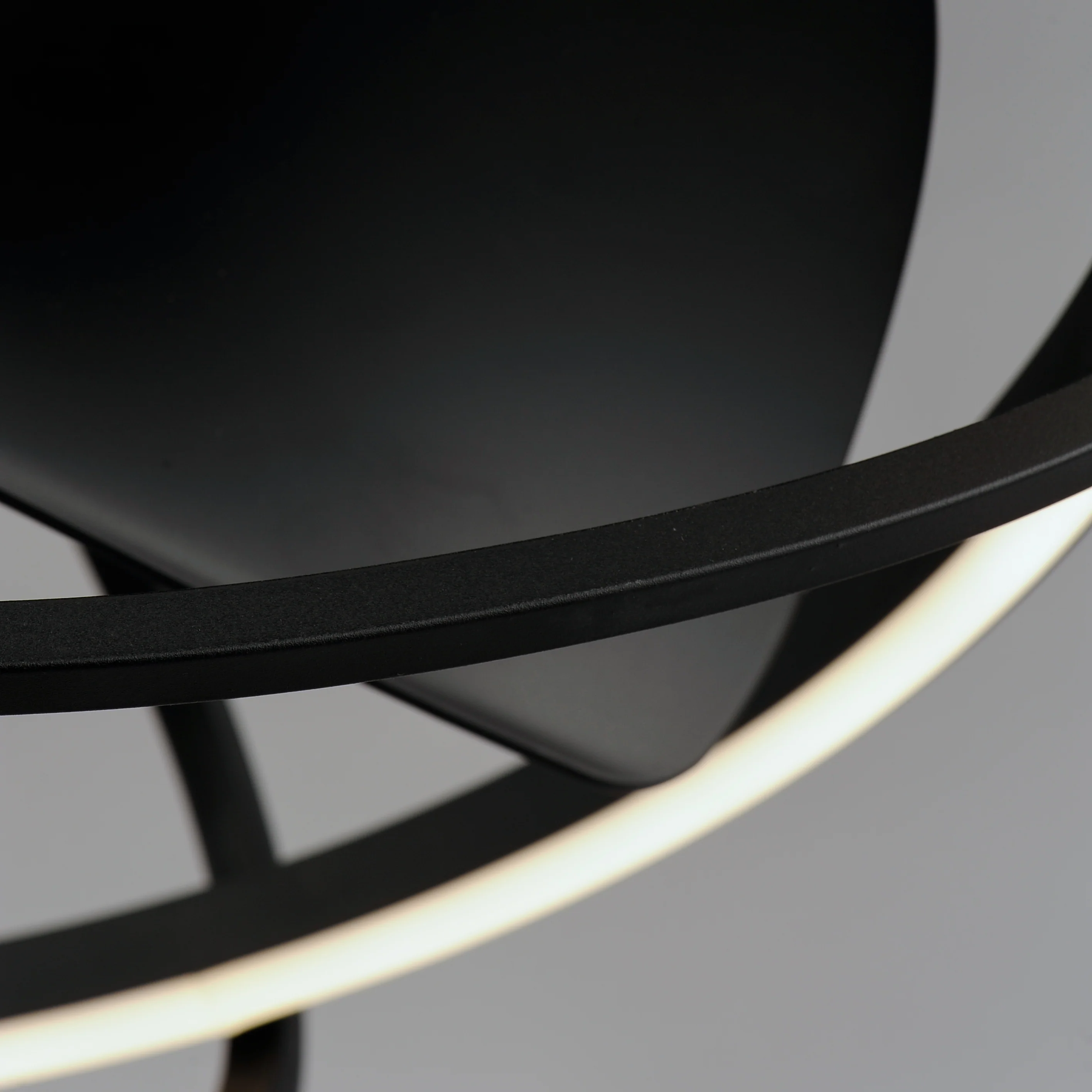 Corona WiFi-enabled LED Fandelight, Black or Silver Finish - Image 7