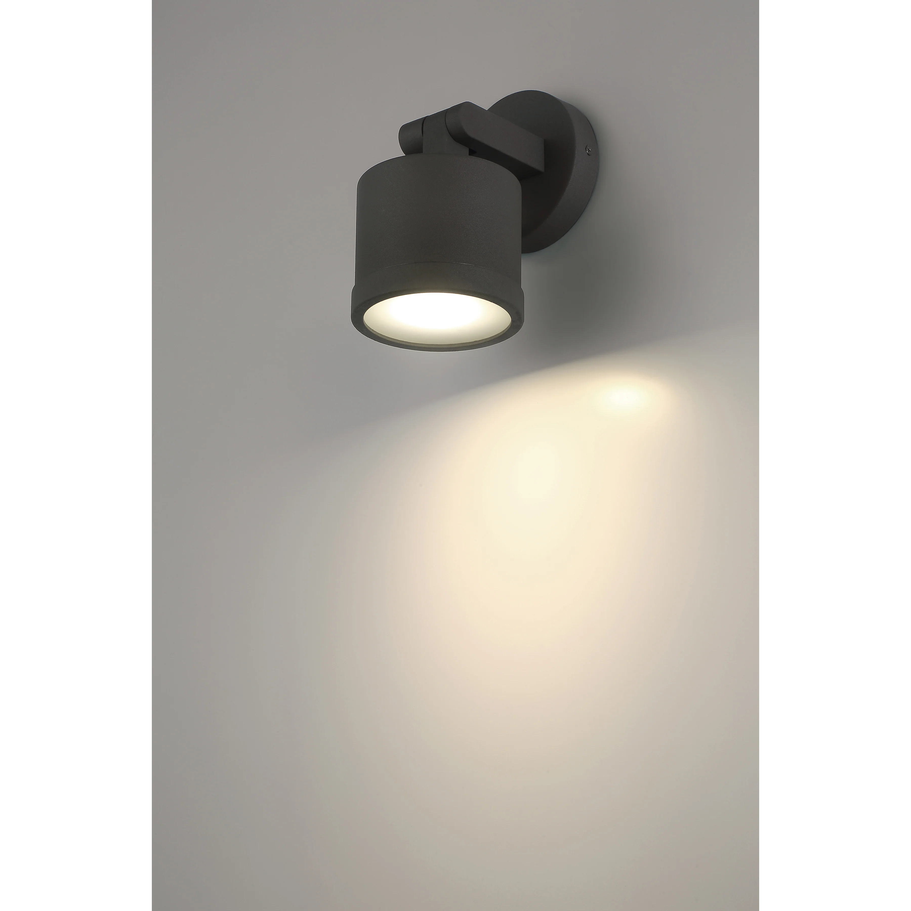 Outdoor Adjustable LED Spotlight, 500 Lumens, 6W, 3000K, 120V, Bronze Finish - Image 3