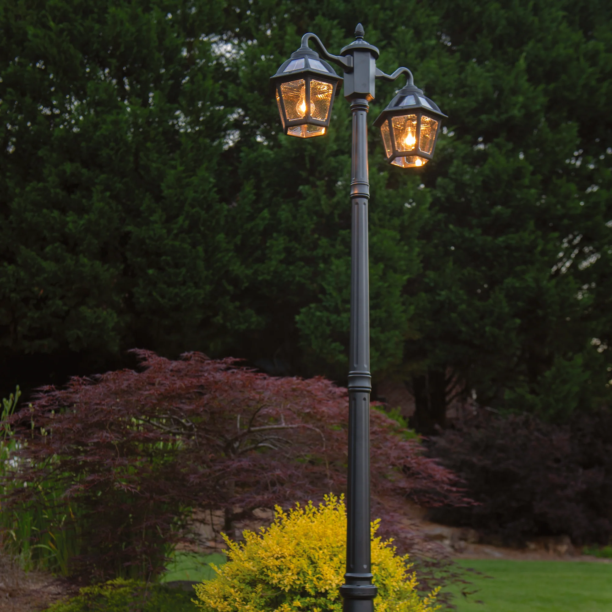 Polaris Double Head Lamp Post - Image 3